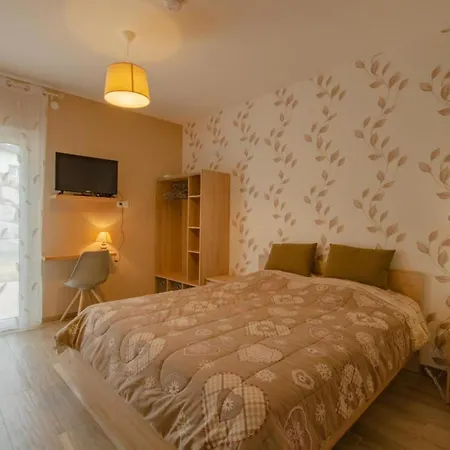 Le Grand Clos בית נופש Meurville